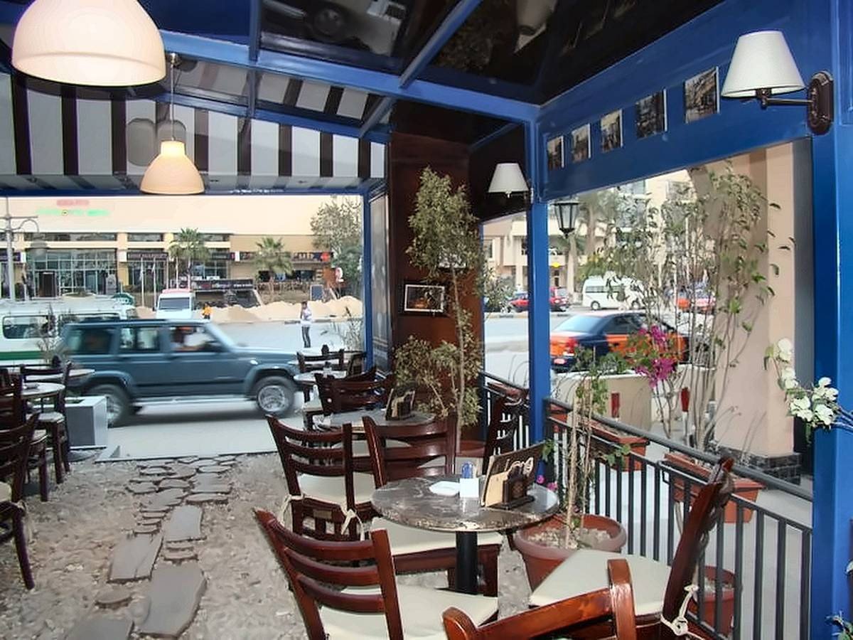 Kafficho Coffee, waterfront terrace